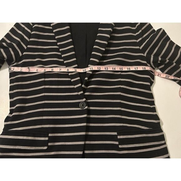 Garnet Hill relaxed button blazer 12 casual black - Picture 12 of 12